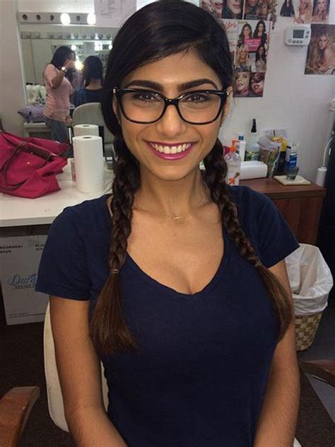 Mia Khalifa Huge Tits Porn Videos 